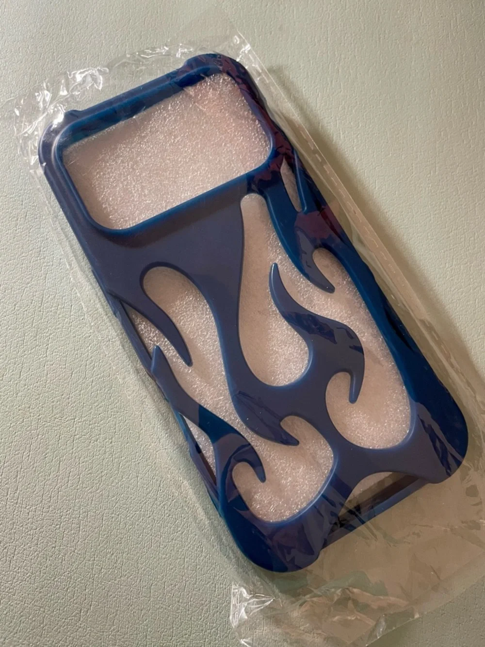 White Fox Boutique iphone 17